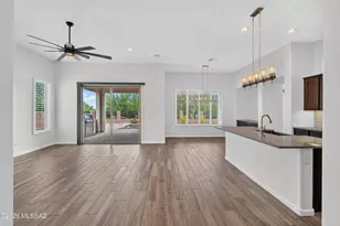 2475 E Rolling Meadow Ln, Green Valley, AZ 85614 - Photo 9