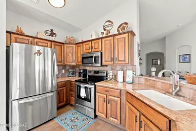 7622 W Starry Night Lane, Tucson, AZ 85743 - Photo 11