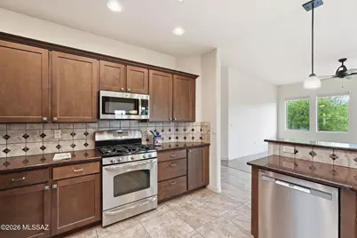 922 E Vault Mine Court, Green Valley, AZ 85614 - Photo 7