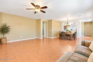 124 W Calle Priscal, Sahuarita, AZ 85629 - Photo 3