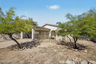 1881 S San Jacinto Dr, Tucson, AZ 85713 - Photo 3