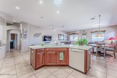 5108 S VÃ­a Loma Verde, Green Valley, AZ 85622 - Photo 9