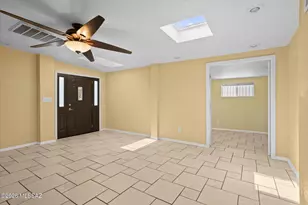 8211 E Nicaragua Dr, Tucson, AZ 85730 - Photo 9