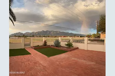 1420 E Roger Road, Tucson, AZ 85719 - Photo 1