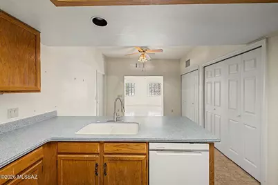 810 N Placita La Canoa, Green Valley, AZ 85614 - Photo 9