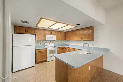 810 N Placita La Canoa, Green Valley, AZ 85614 - Photo 7