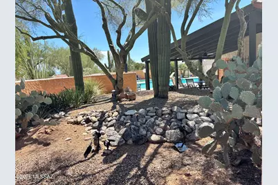 5454 N La Casita Drive, Tucson, AZ 85718 - Photo 3
