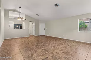 2555 W Brogan St, Tucson, AZ 85745 - Photo 3
