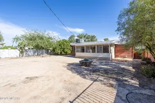 5744 E Hawthorne St, Tucson, AZ 85711 - Photo 33