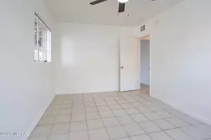 5744 E Hawthorne St, Tucson, AZ 85711 - Photo 23