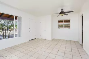 5744 E Hawthorne St, Tucson, AZ 85711 - Photo 11