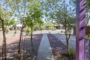 5744 E Hawthorne St, Tucson, AZ 85711 - Photo 9