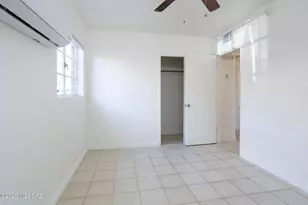 5744 E Hawthorne St, Tucson, AZ 85711 - Photo 21