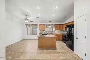 39335 S Old Arena Dr, Saddlebrooke, AZ 85739 - Photo 11