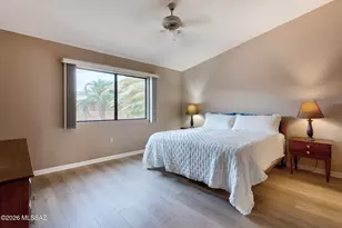 850 W Belltower Dr, Green Valley, AZ 85614 - Photo 15