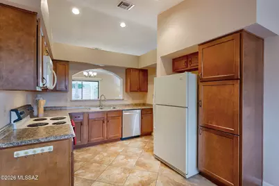850 W Belltower Drive, Green Valley, AZ 85614 - Photo 13