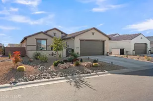 1350 E Claystone Dr, Green Valley, AZ 85614 - Photo 1