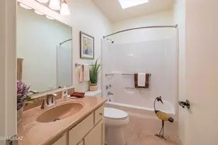 944 W Camino Guarina, Green Valley, AZ 85614 - Photo 17