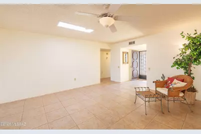944 W Camino Guarina, Green Valley, AZ 85614 - Photo 19