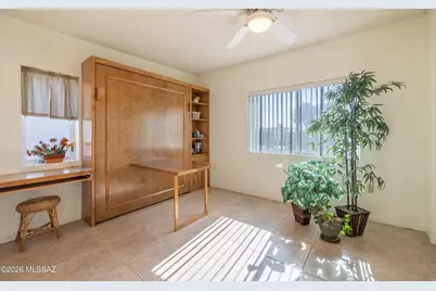 944 W Camino Guarina, Green Valley, AZ 85614 - Photo 15