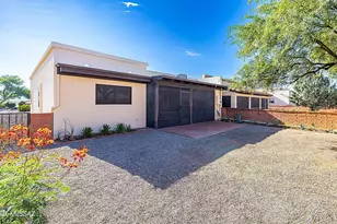 944 W Camino Guarina, Green Valley, AZ 85614 - Photo 25