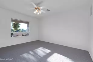 5688 N Cotton Pl, Tucson, AZ 85743 - Photo 9