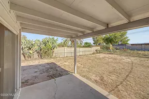 7902 E Winnepeg Dr, Tucson, AZ 85730 - Photo 21