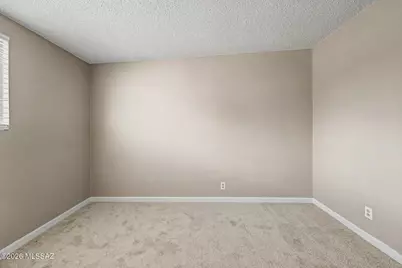 7902 E Winnepeg Drive, Tucson, AZ 85730 - Photo 17