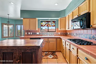 889 W Camino Tierra Libre, Green Valley, AZ 85614 - Photo 13