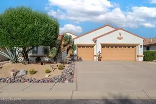 660 N Alexis Loop, Green Valley, AZ 85614 - Photo 1