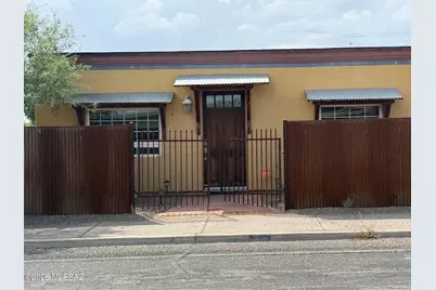 2120 S 10th Avenue, Tucson, AZ 85713 - Photo 1