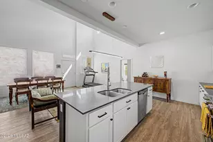 8644 E Innovative Dr, Tucson, AZ 85710 - Photo 9