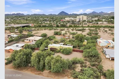 1804 S Santa Cruz Lane, Tucson, AZ 85713 - Photo 21