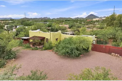 1804 S Santa Cruz Lane, Tucson, AZ 85713 - Photo 9