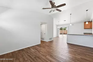 1695 W Calle Guadalajara, Tucson, AZ 85713 - Photo 9