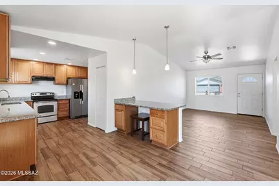 1695 W Calle Guadalajara, Tucson, AZ 85713 - Photo 13