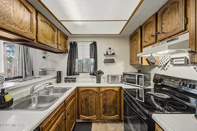 7548 E Wesley Place, Tucson, AZ 85710 - Photo 9