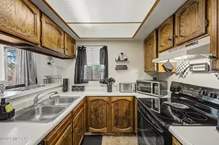 7548 E Wesley Pl, Tucson, AZ 85710 - Photo 9