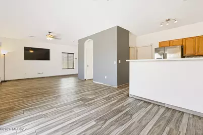 8218 W Kerr Street, Tucson, AZ 85757 - Photo 11