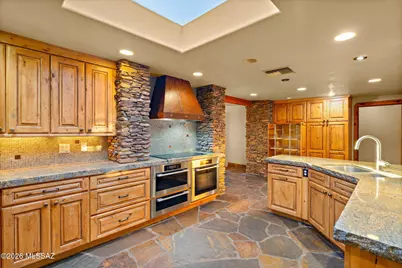 8100 N Mountainside Avenue, Oro Valley, AZ 85704 - Photo 17