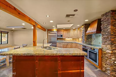 8100 N Mountainside Avenue, Oro Valley, AZ 85704 - Photo 15