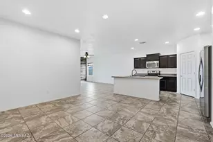 34628 S Bronco Dr, Red Rock, AZ 85145 - Photo 11