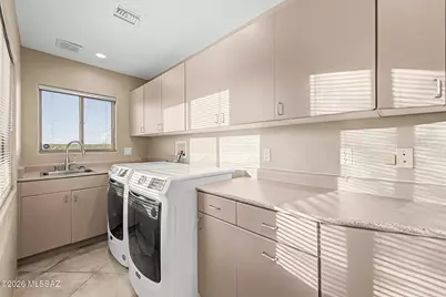 1751 E Buck Ridge Place, Tucson, AZ 85737 - Photo 35