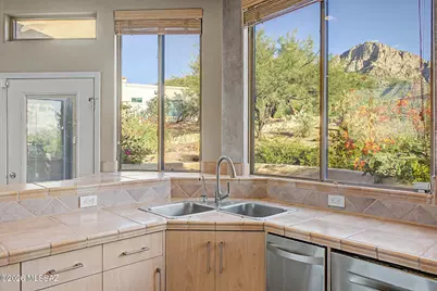 1751 E Buck Ridge Place, Tucson, AZ 85737 - Photo 11
