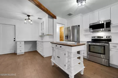 8696 N Auriga Way, Tucson, AZ 85742 - Photo 3