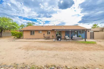 9170 N Rock Dove Place, Tucson, AZ 85742 - Photo 3