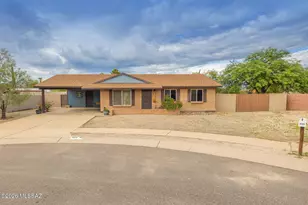 9170 N Rock Dove Pl, Tucson, AZ 85742 - Photo 1