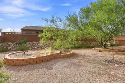5812 S Azure Vista Way, Green Valley, AZ 85622 - Photo 19