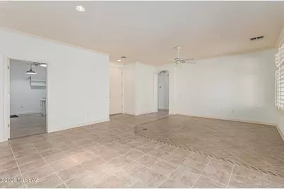 7678 W Summer Scene Drive, Tucson, AZ 85743 - Photo 7