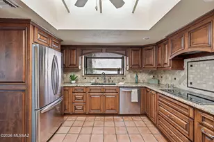 4221 N Summer Set Dr, Tucson, AZ 85750 - Photo 17